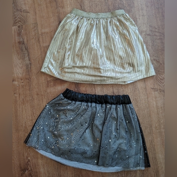 S K I R T S - Picture 1 of 4